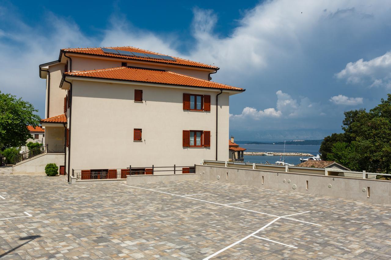 Villa Aria Малинска Экстерьер фото