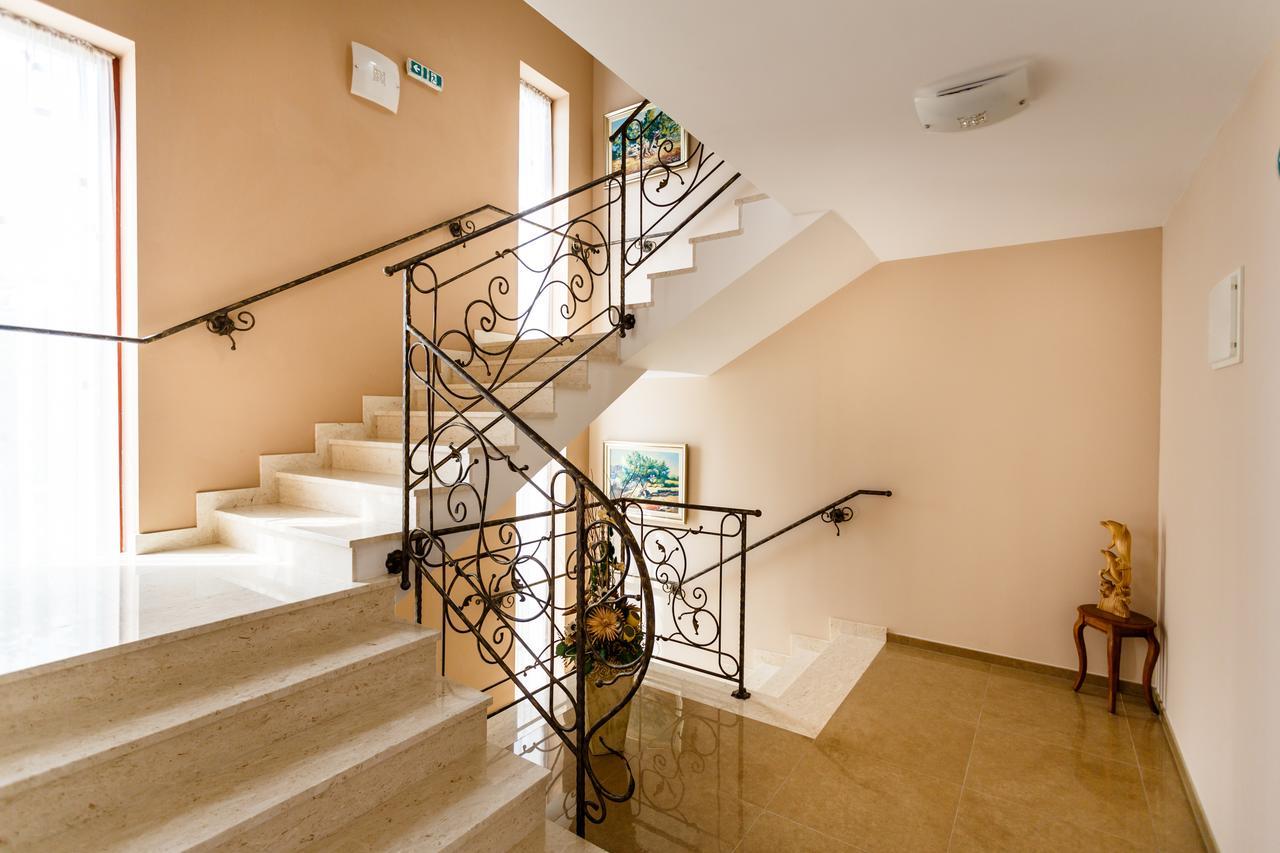Villa Aria Малинска Экстерьер фото