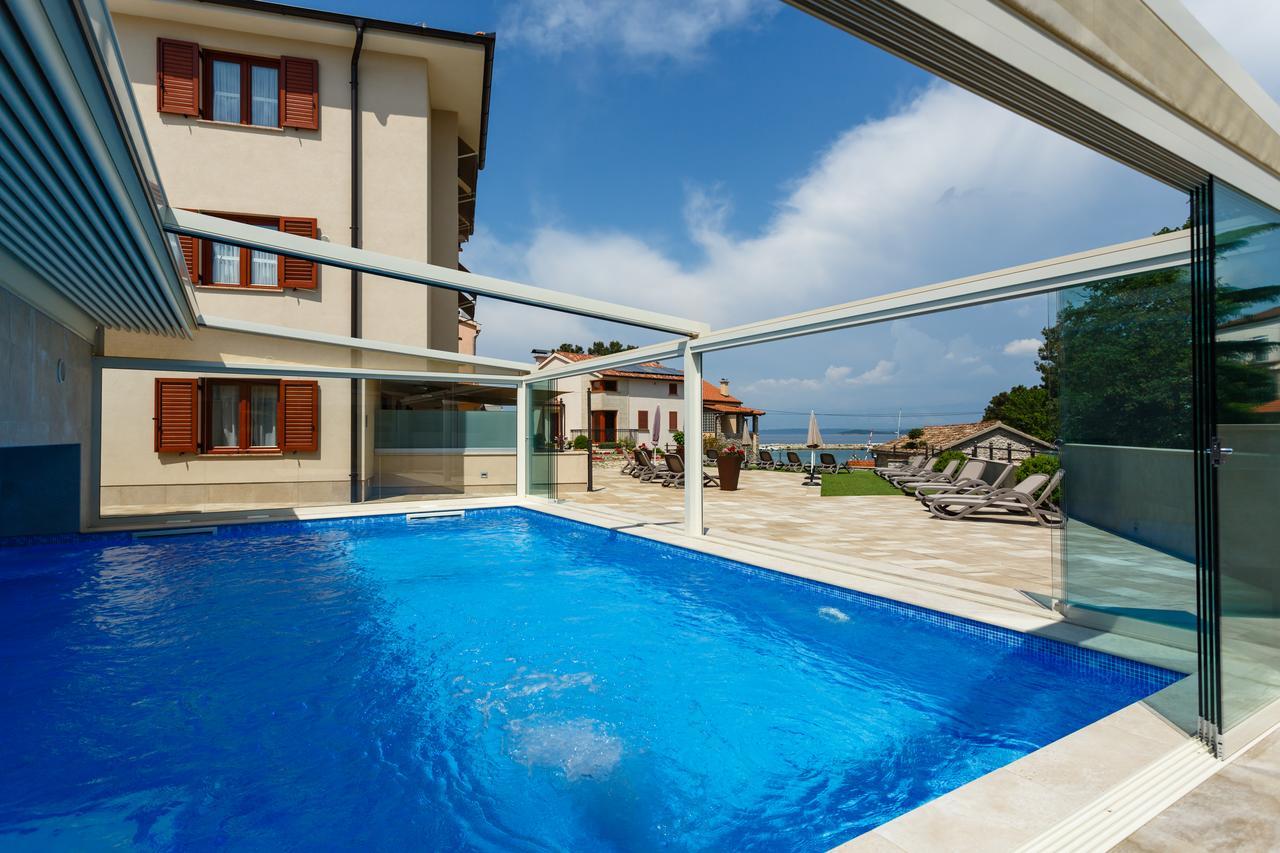 Villa Aria Малинска Экстерьер фото